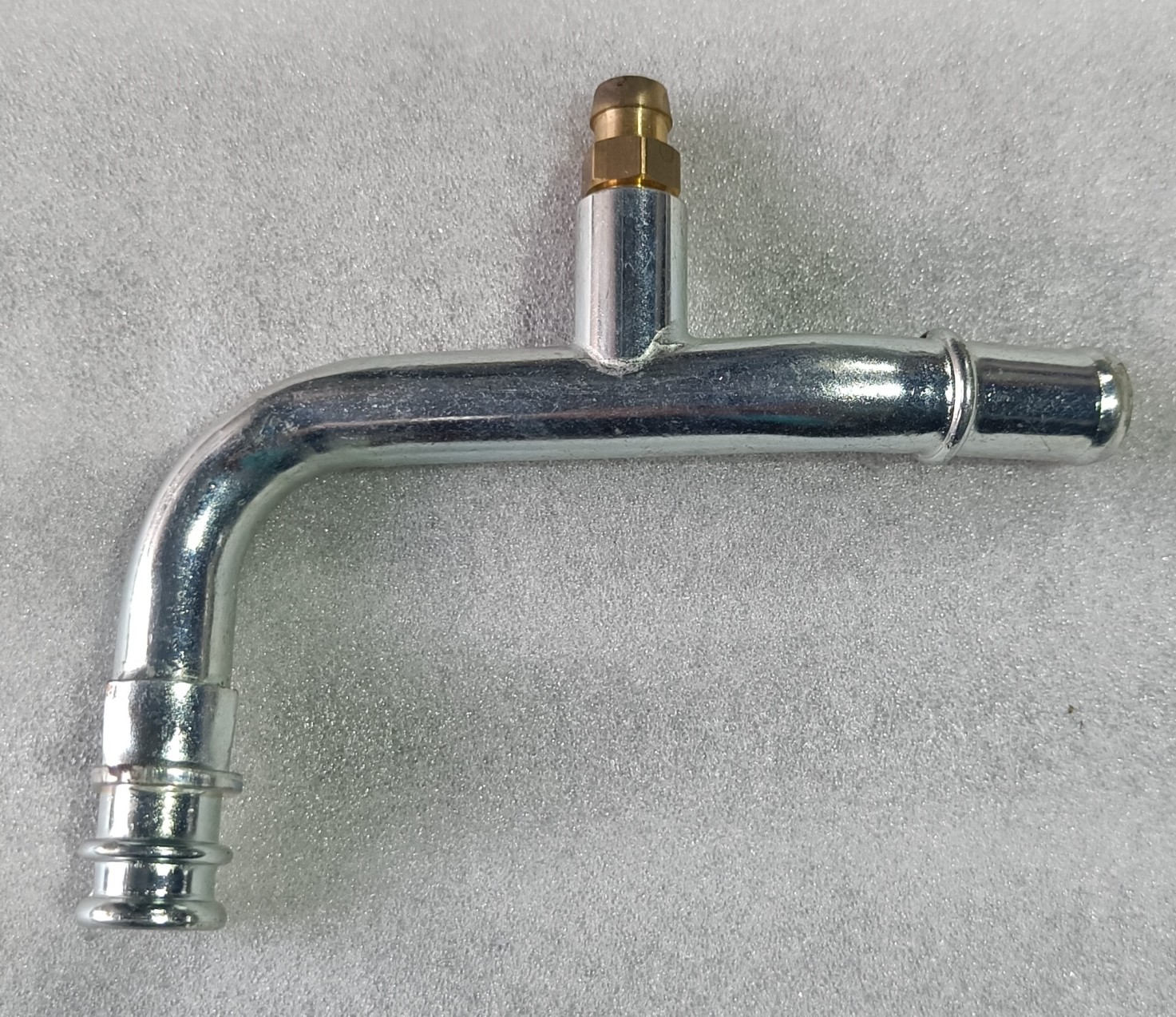 Genuine Volvo Penta D3-160 Marine Diesel HOSE CONNECTION 8636658